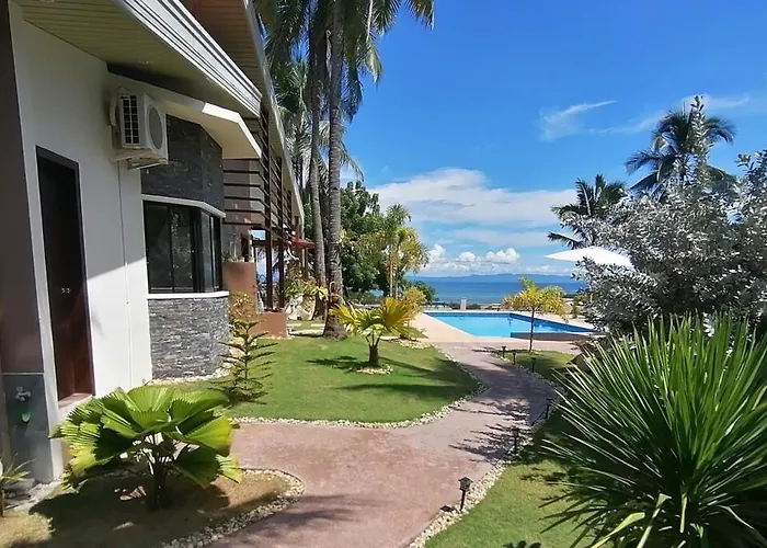 Seaview Residence-garden Privat Resort, Room2 アパート Argao