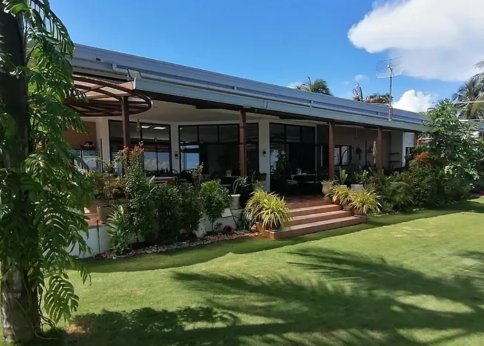 Seaview Residence-garden Privat Resort, Room2 アパート *