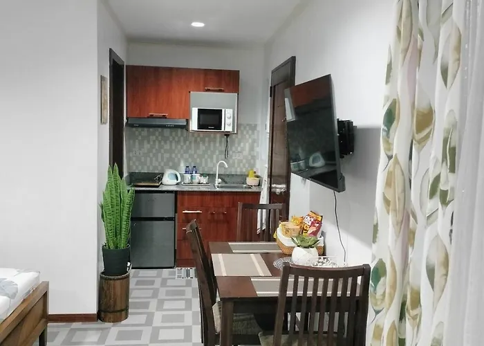Seaview Residence-garden Privat Resort, Room2 アパート Argao